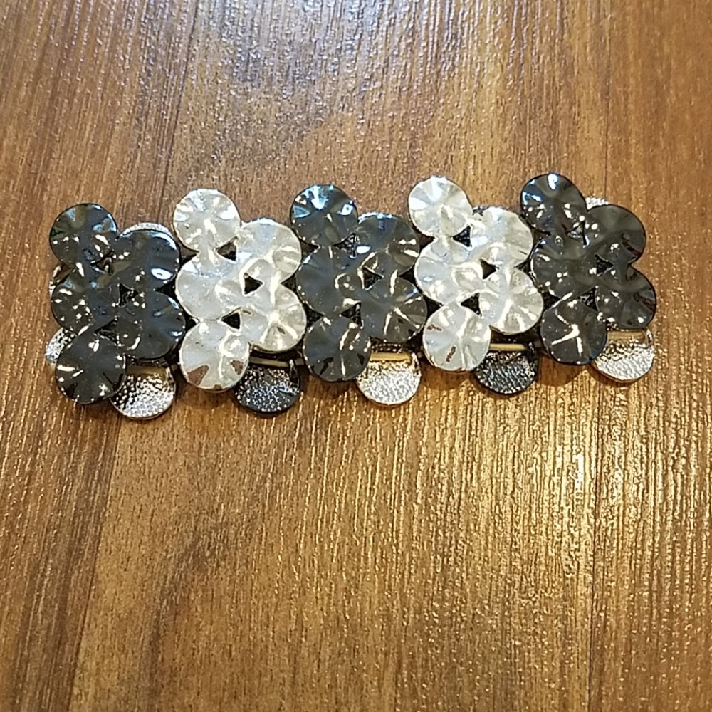 Gray and Sikver stretch Bracelet